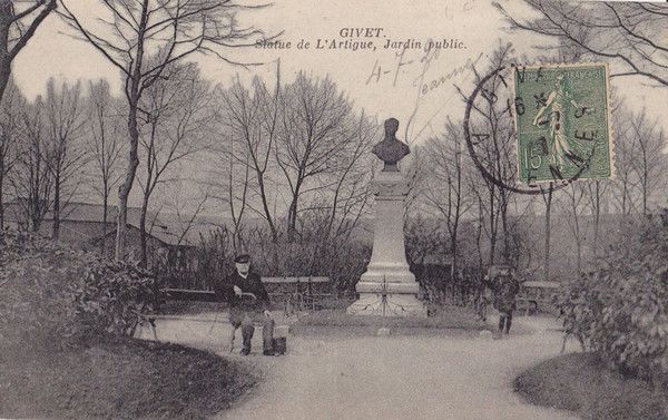 STATUE DE LARTIGUE AU JARDIN PUBLIC