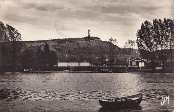 VUE SUR LES BAINS