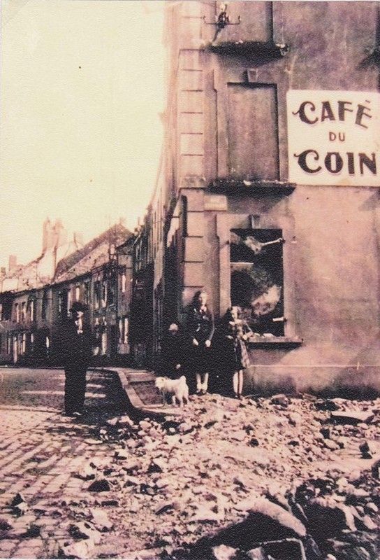CAFE DU COIN RUE DU LUXEMBOURG