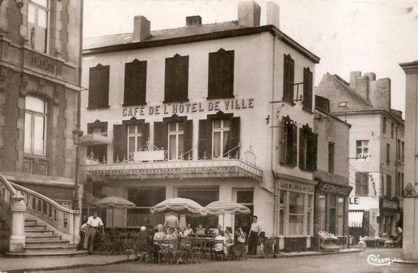 CAFE DE L' HOTEL DE VILLE