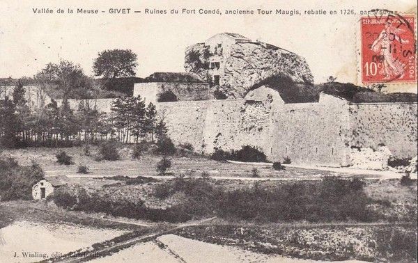 RUINES AU FORT CONDE