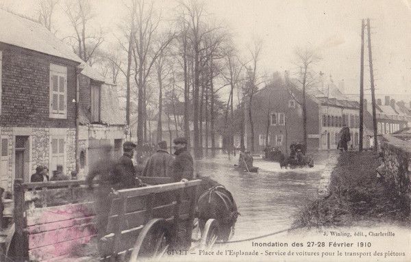 PLACE DE L' ESPLANADE 1910