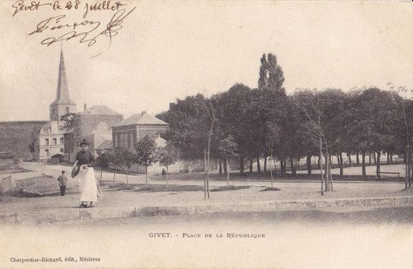 PLACE DE LA REPUBLIQUE