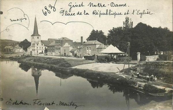 LES QUAIS SOUS LA POSTE