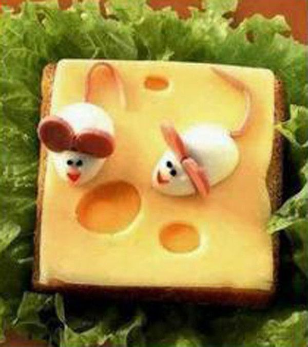 SOURIS SUR FROMAGE