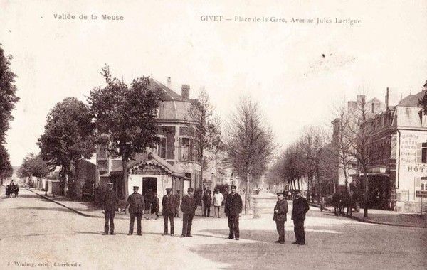 PLACE DE LA GARE